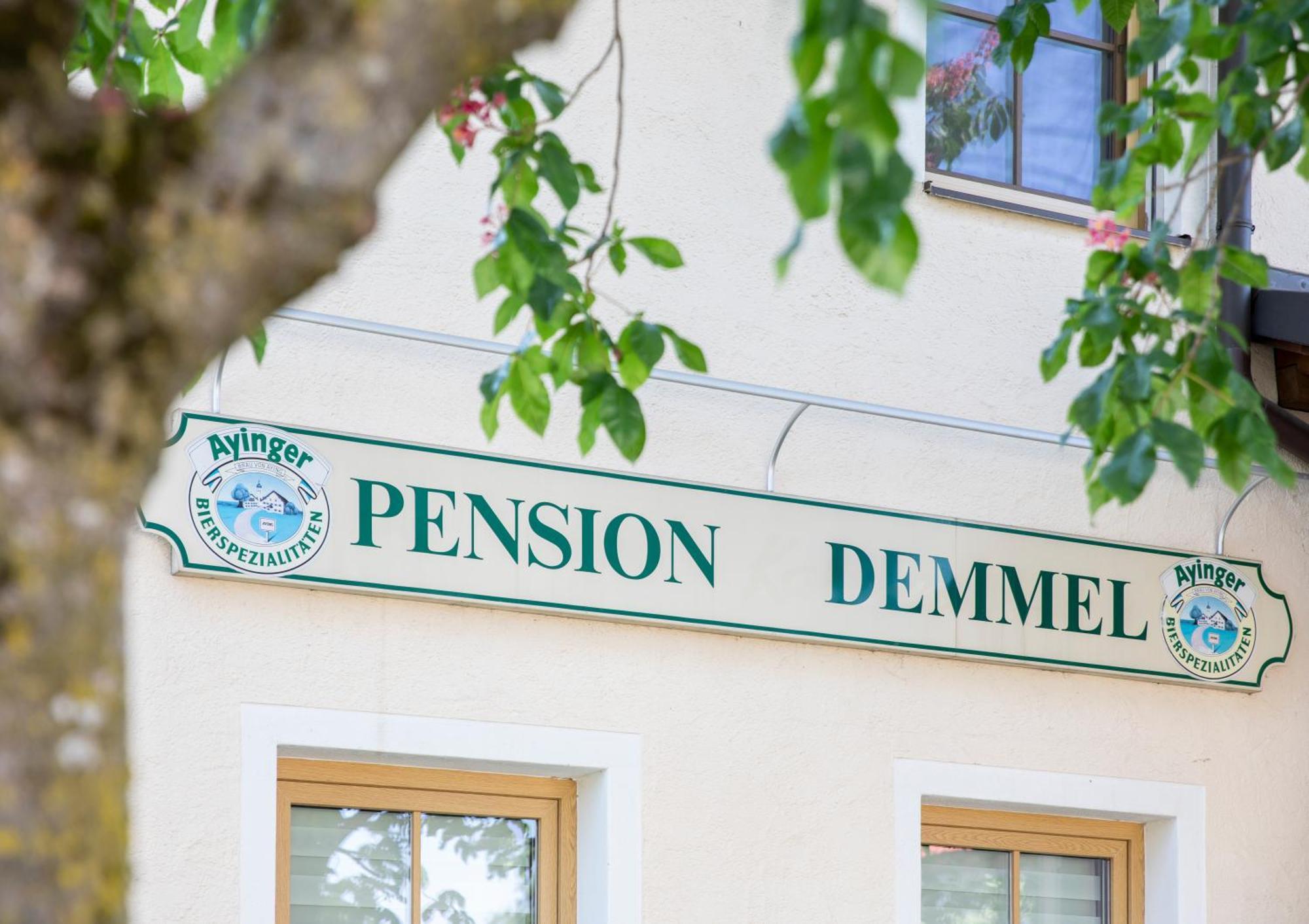 Pension Demmel, Bed & Breakfast Bruckmuhl Bagian luar foto